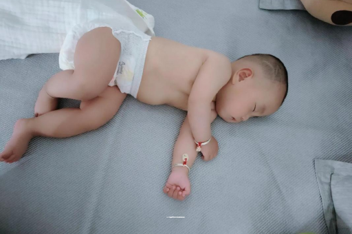 莱阳宝宝多久会坐